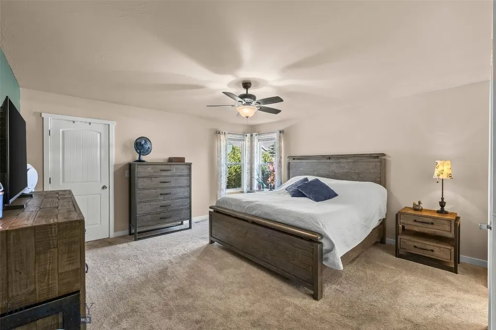 1227 Wildflower Trail Livingston MT 59047