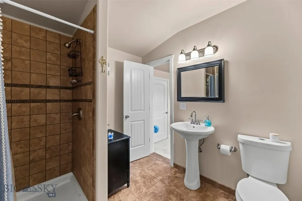 1227 Wildflower Trail Livingston MT 59047
