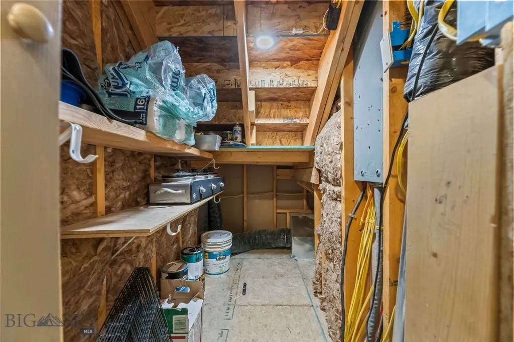 1227 Wildflower Trail Livingston MT 59047