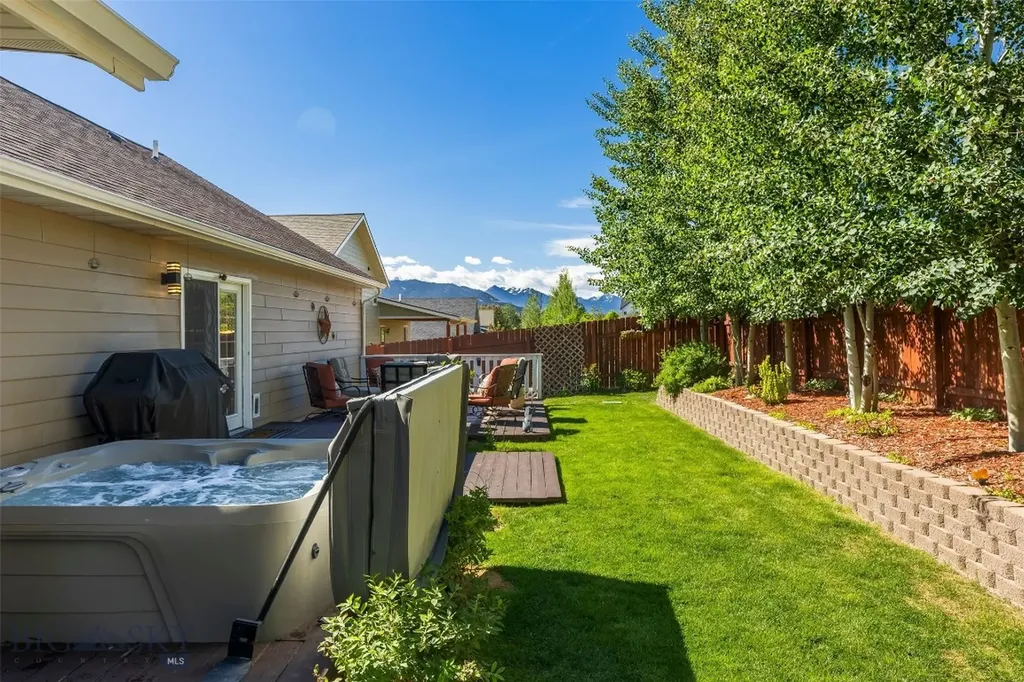 1227 Wildflower Trail Livingston MT 59047