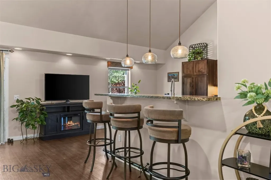 1227 Wildflower Trail Livingston MT 59047