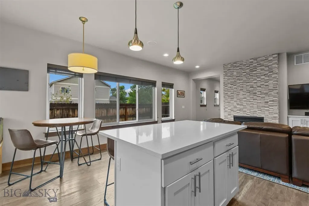 699 Rosa Way Bozeman MT 59718