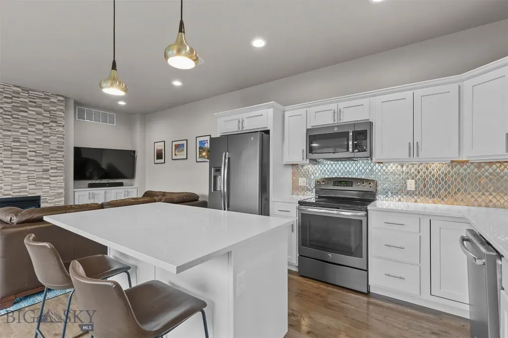 699 Rosa Way Bozeman MT 59718
