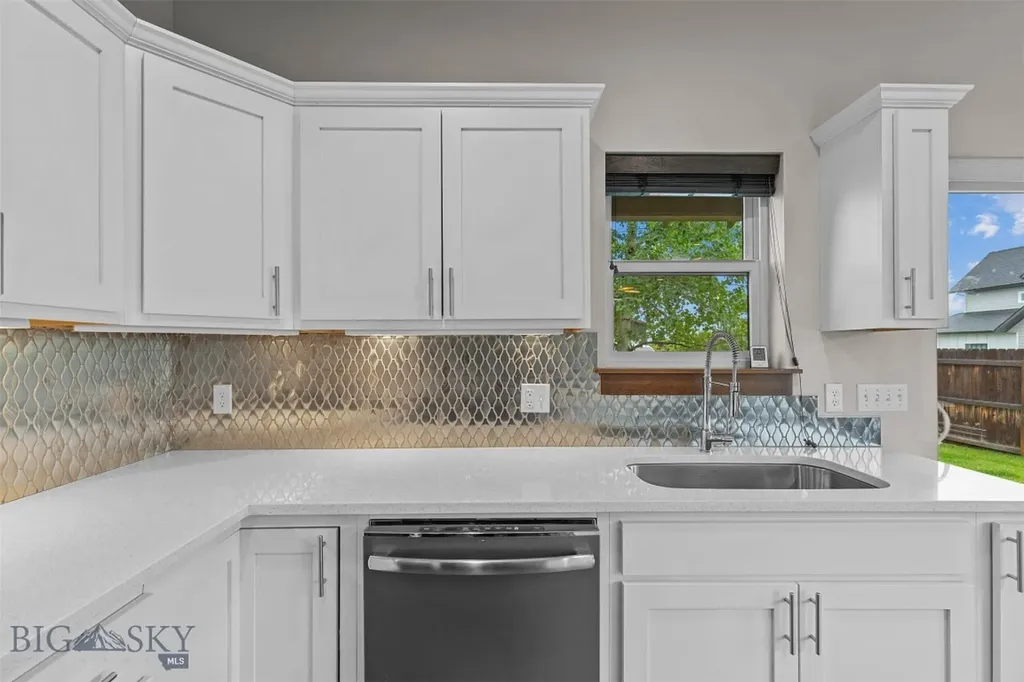 699 Rosa Way Bozeman MT 59718