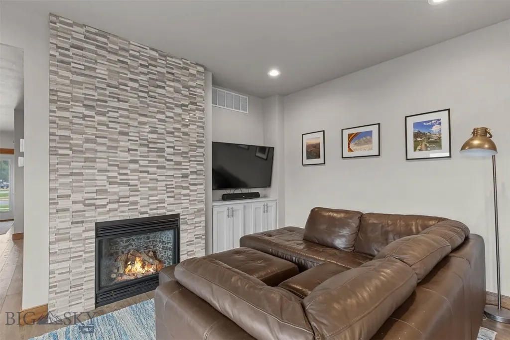 699 Rosa Way Bozeman MT 59718
