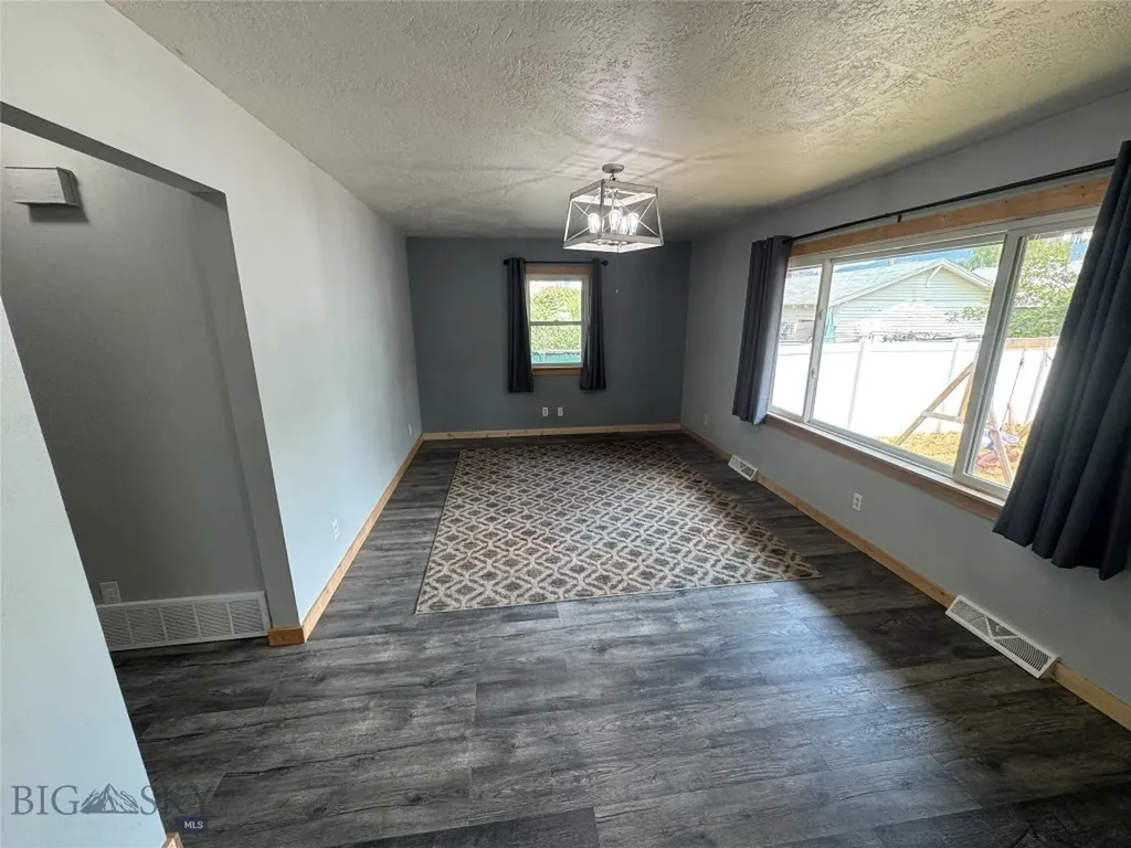 1902 Stuart Avenue Butte MT 59701