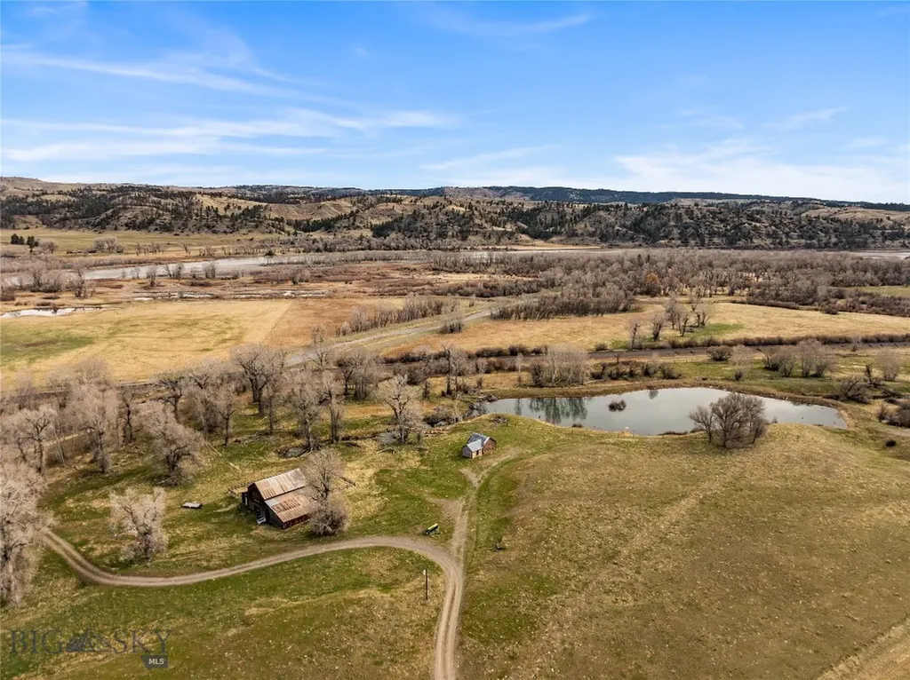 1433 Highway 10 E Greycliff MT 59033