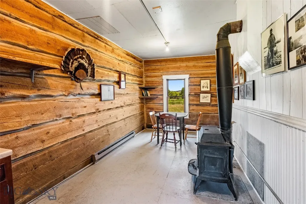 1433 Highway 10 E Greycliff MT 59033