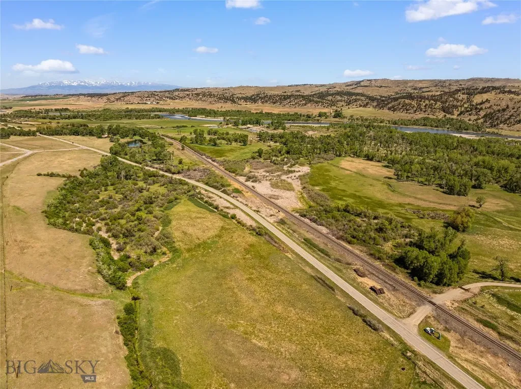 1433 Highway 10 E Greycliff MT 59033