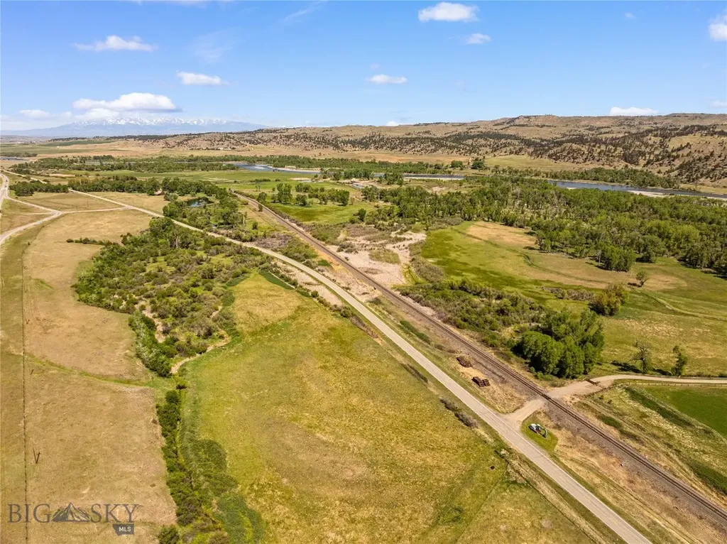 1433 Highway 10 E Greycliff MT 59033