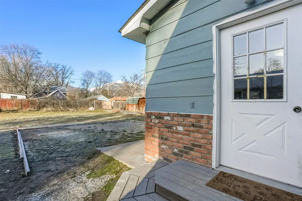 517 N 6th Street Hamilton MT 59840