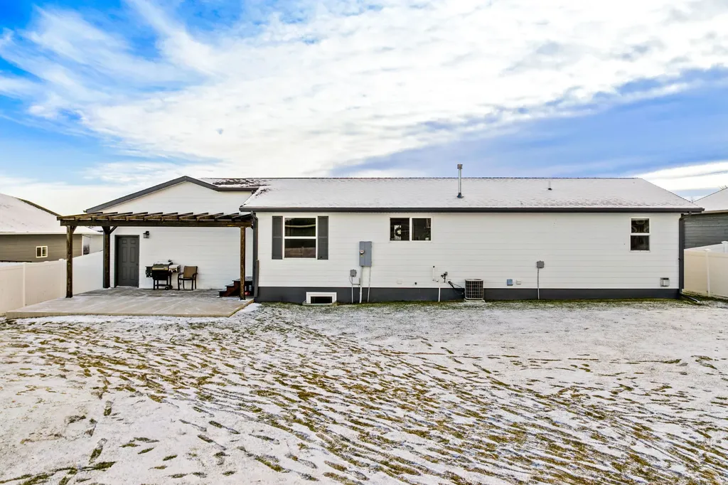 317 39th Avenue NE Great Falls MT 59404