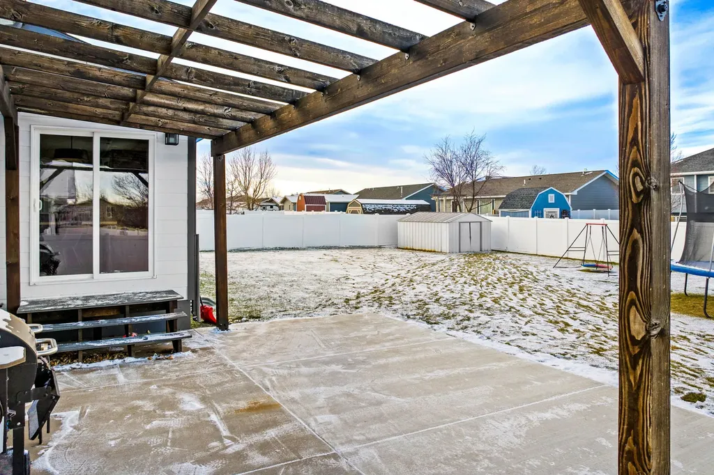 317 39th Avenue NE Great Falls MT 59404