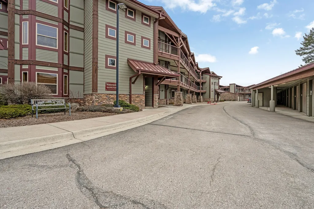 7175 Us Highway 93 S Lakeside MT 59922
