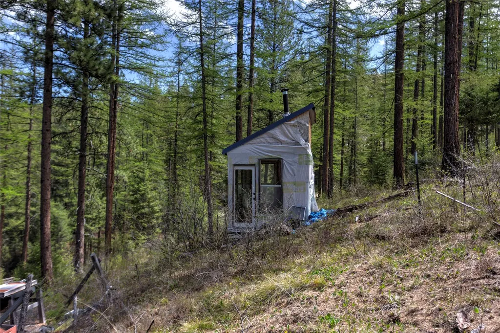 19744 Antiquity Lane Florence MT 59833