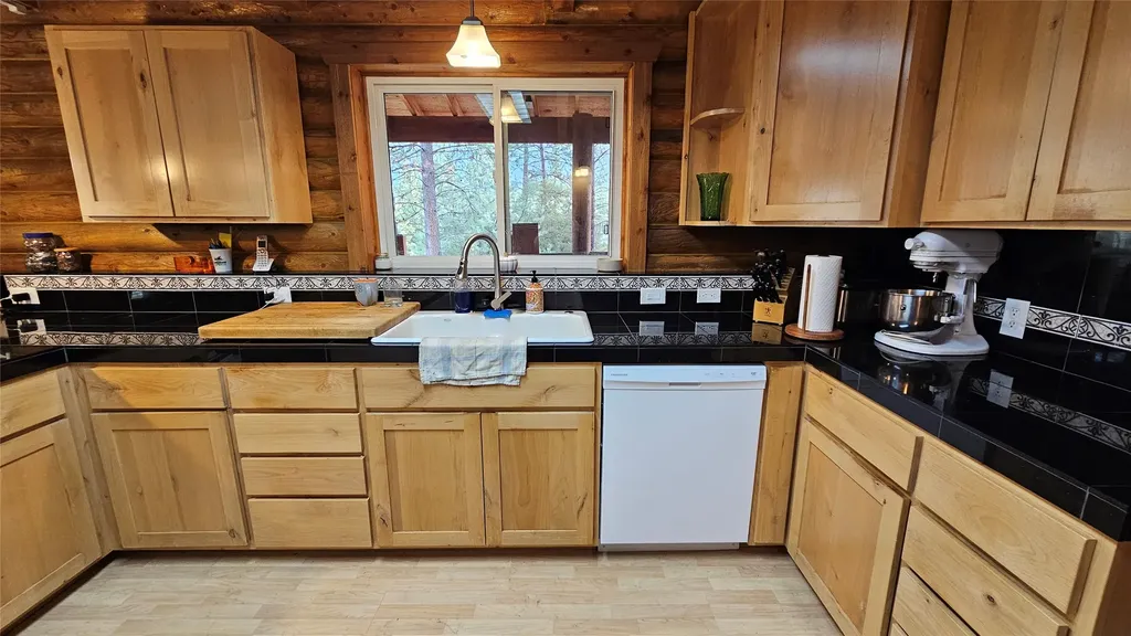 12 Woods Drive Hot Springs MT 59845