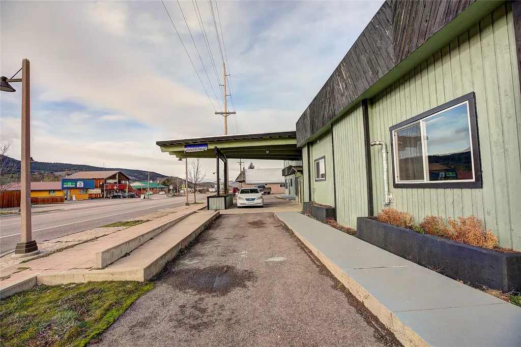 92524 Us Highway 93 Arlee MT 59821