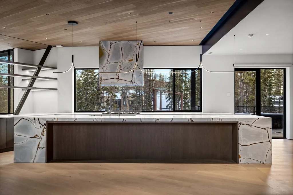 1059 Elk Camp Loop Whitefish MT 59937