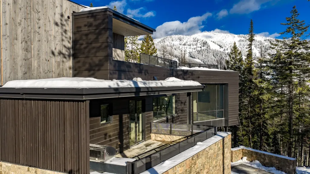1059 Elk Camp Loop Whitefish MT 59937