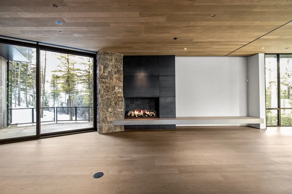 1059 Elk Camp Loop Whitefish MT 59937