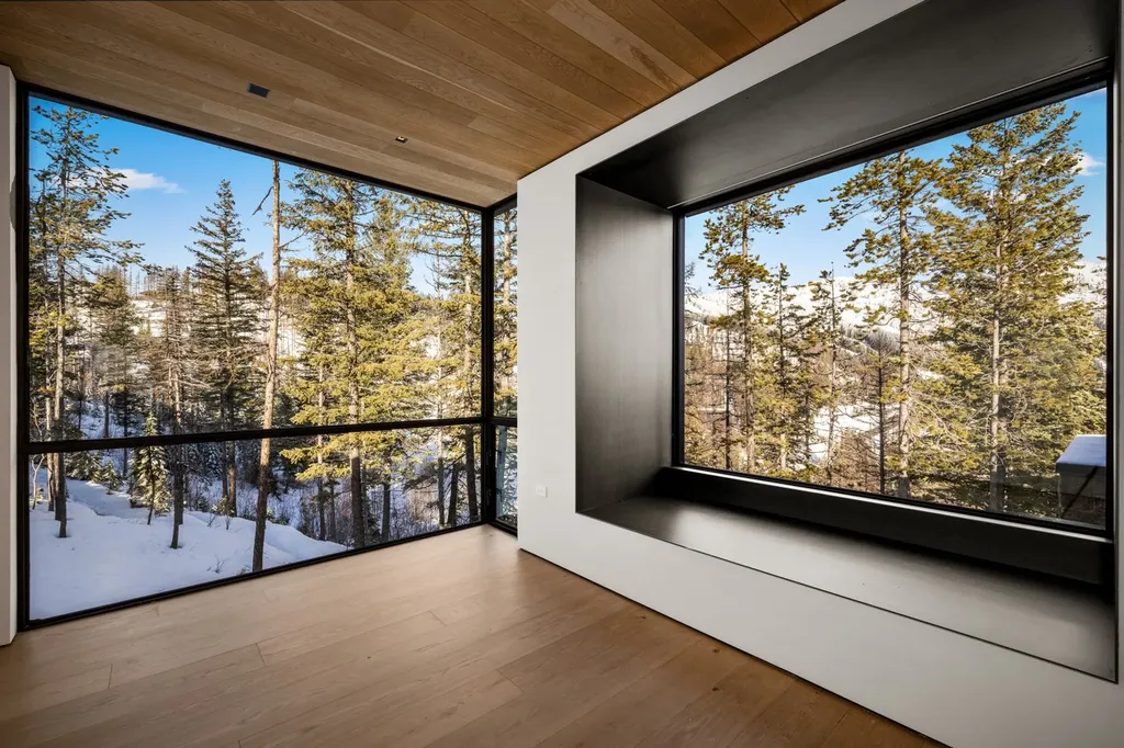1059 Elk Camp Loop Whitefish MT 59937