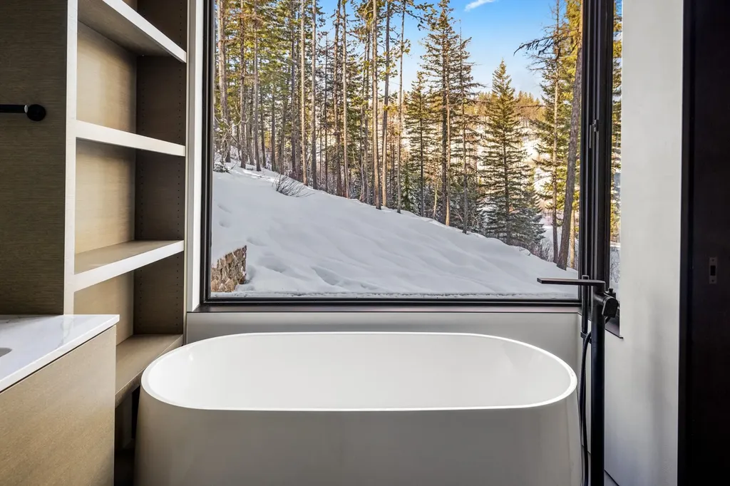 1059 Elk Camp Loop Whitefish MT 59937