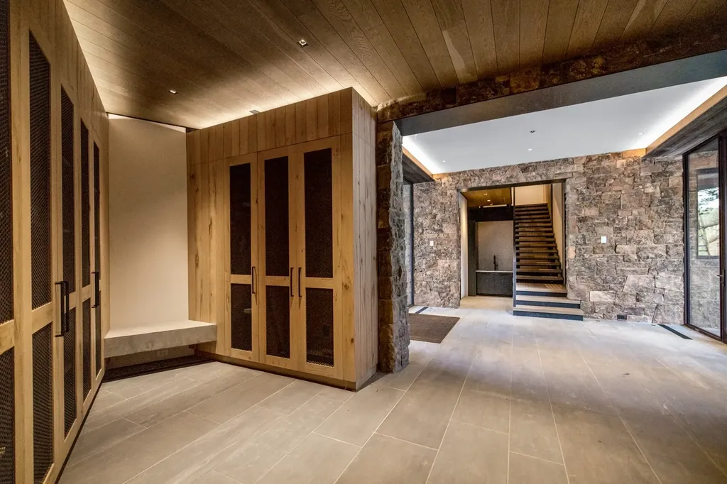 1059 Elk Camp Loop Whitefish MT 59937