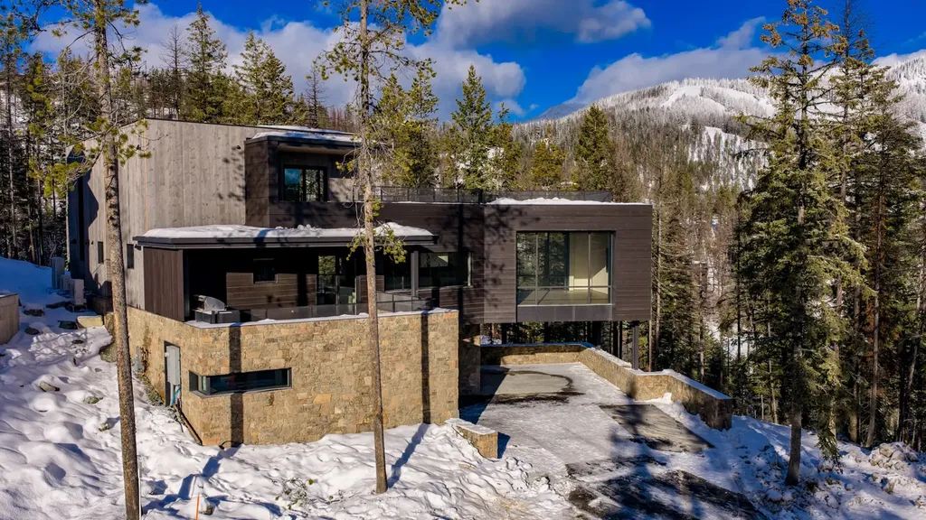 1059 Elk Camp Loop Whitefish MT 59937