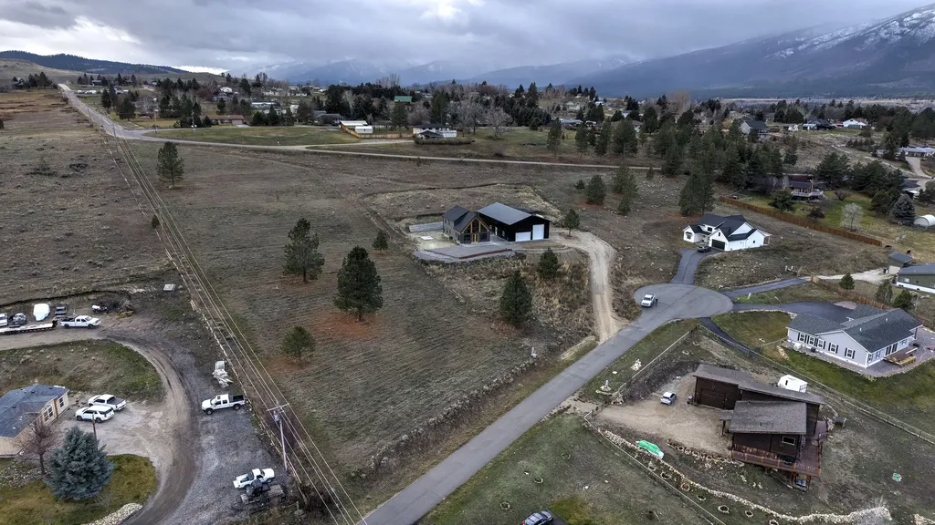 844 Cochise Way Hamilton MT 59840