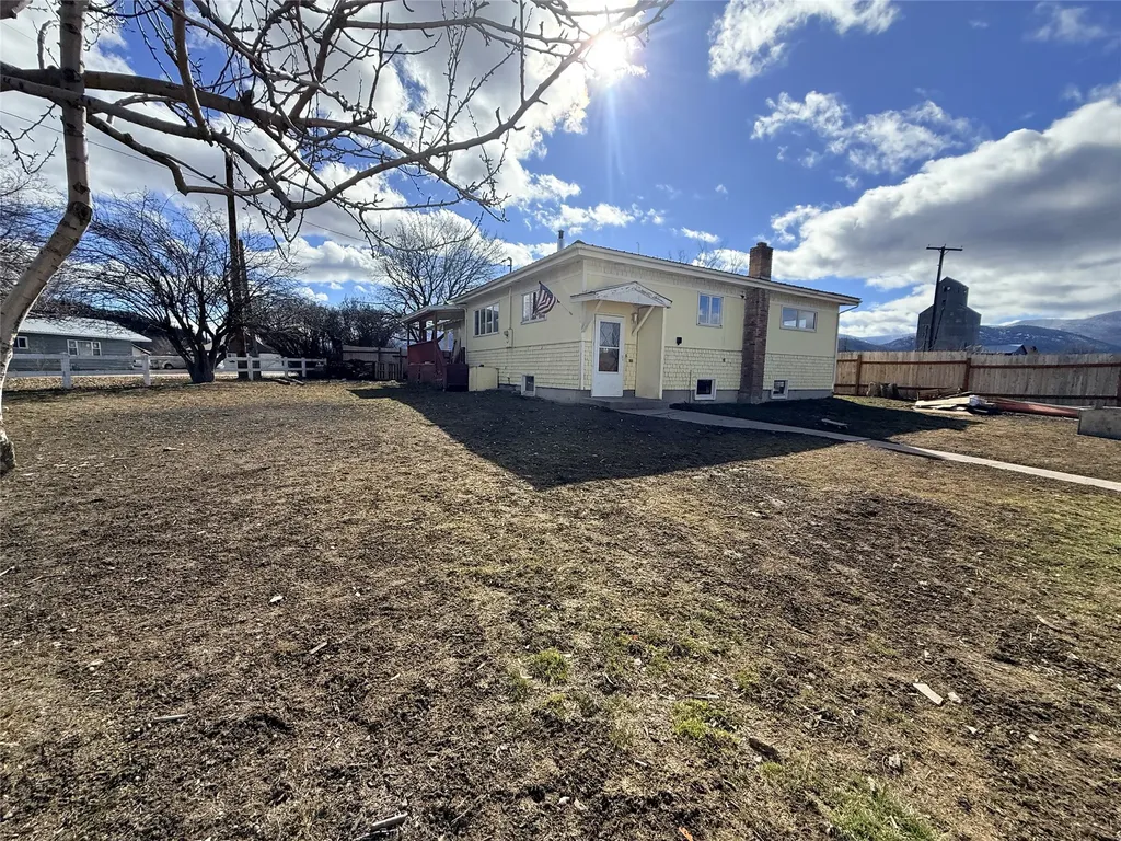 303 Rittenour Street Plains MT 59859