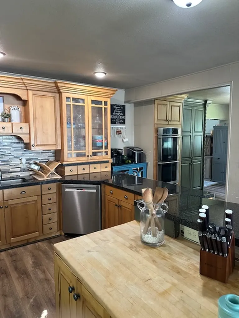 415 Illinois Avenue Valier MT 59486