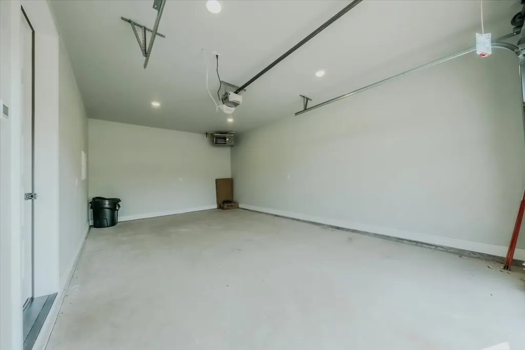 207 Stoner Loop Lakeside MT 59922