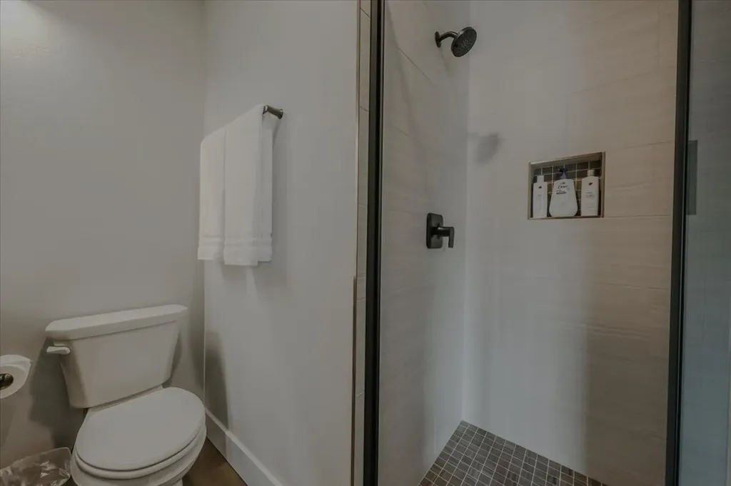 207 Stoner Loop Lakeside MT 59922
