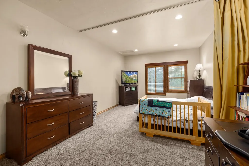 5879 Us Hwy 93 S Whitefish MT 59937