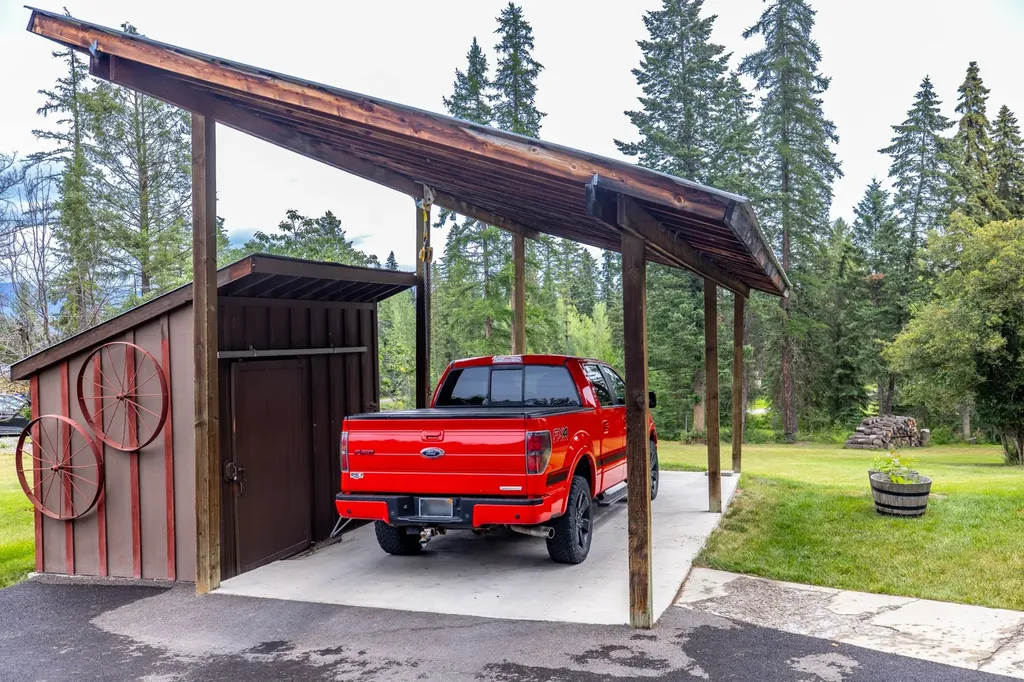 5879 Us Hwy 93 S Whitefish MT 59937