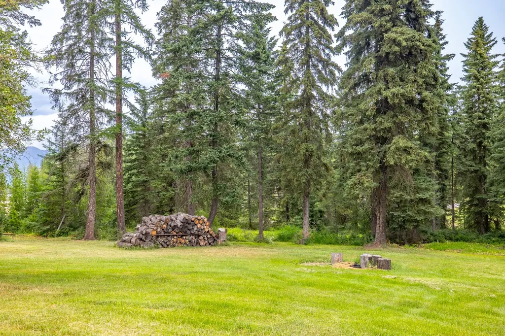 5879 Us Hwy 93 S Whitefish MT 59937