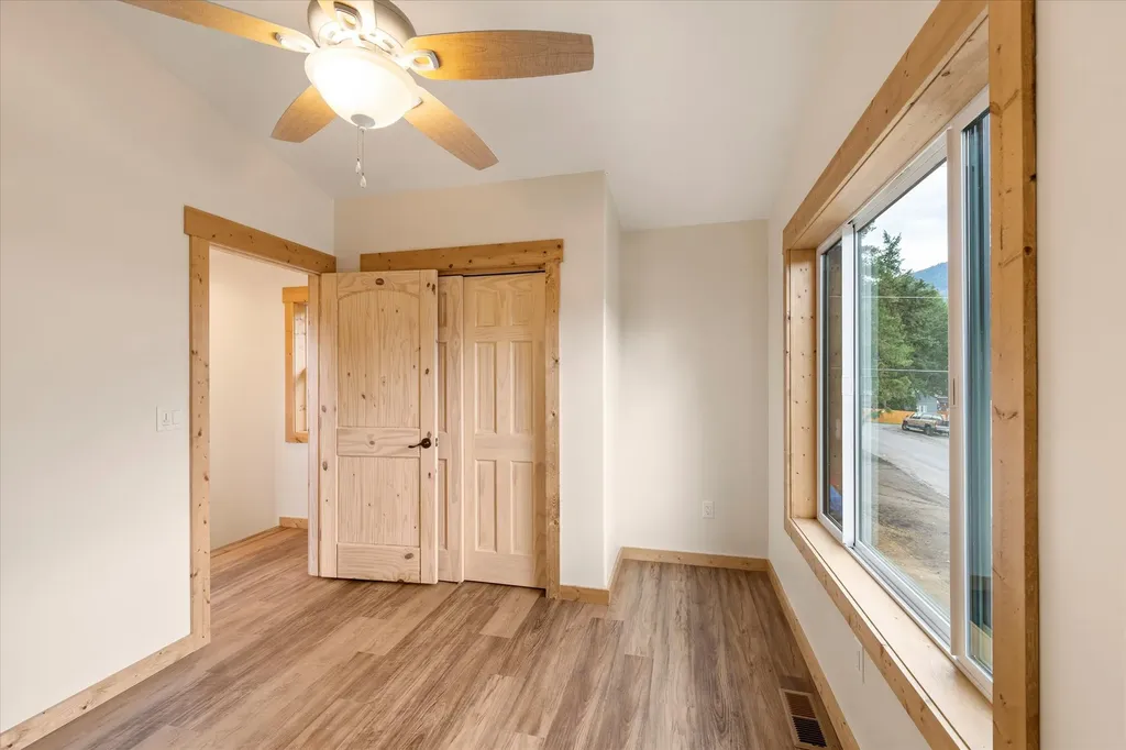406 Central Avenue Martin City MT 59926