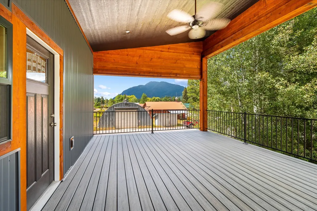406 Central Avenue Martin City MT 59926