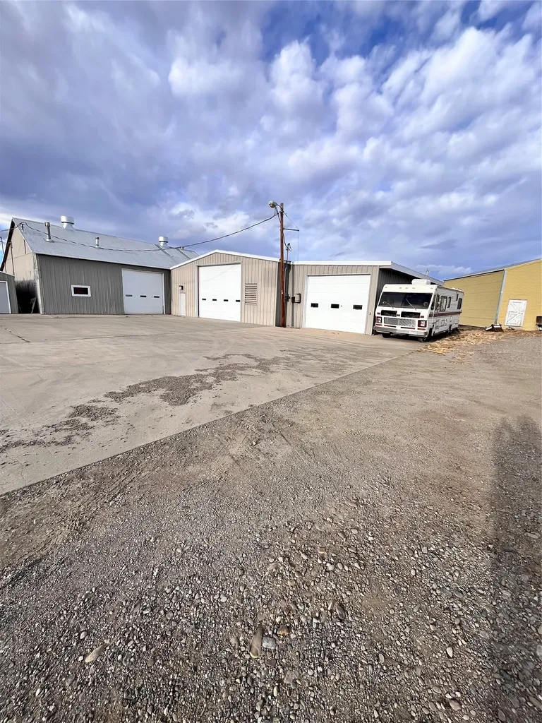 1117 E Railroad Street Cut Bank MT 59427