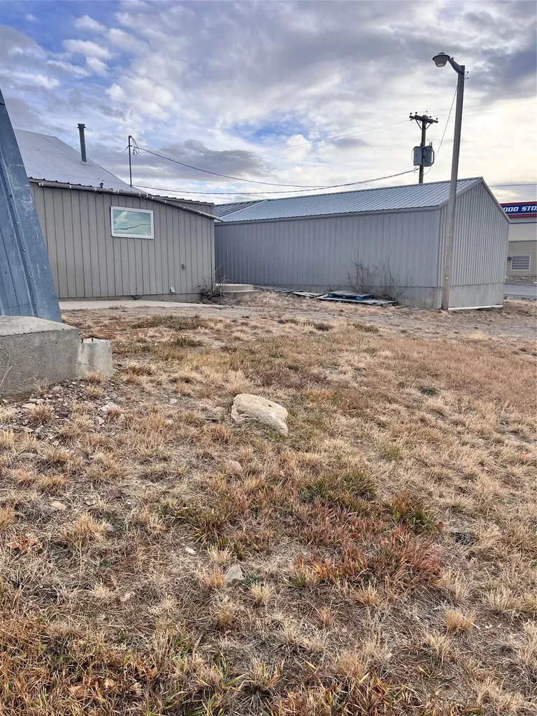 1117 E Railroad Street Cut Bank MT 59427