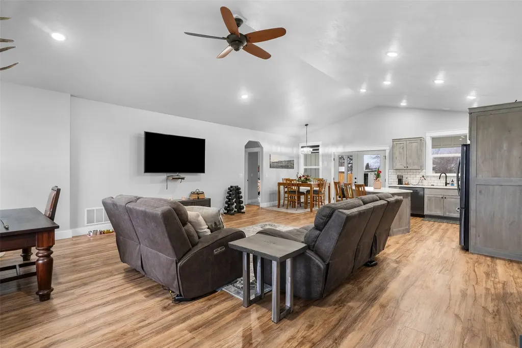 324 Doran Lane Hamilton MT 59840