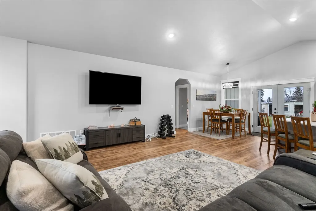 324 Doran Lane Hamilton MT 59840