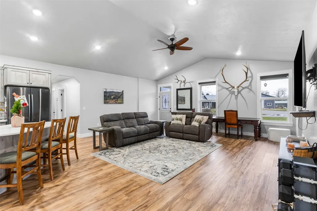 324 Doran Lane Hamilton MT 59840