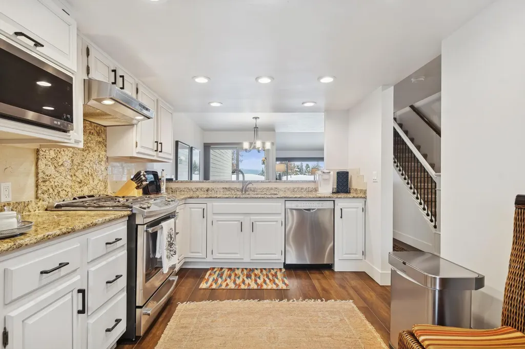 262 Buffalo Hill Drive Kalispell MT 59901