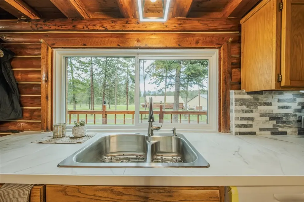 6470 Us Highway 93 S Eureka MT 59917