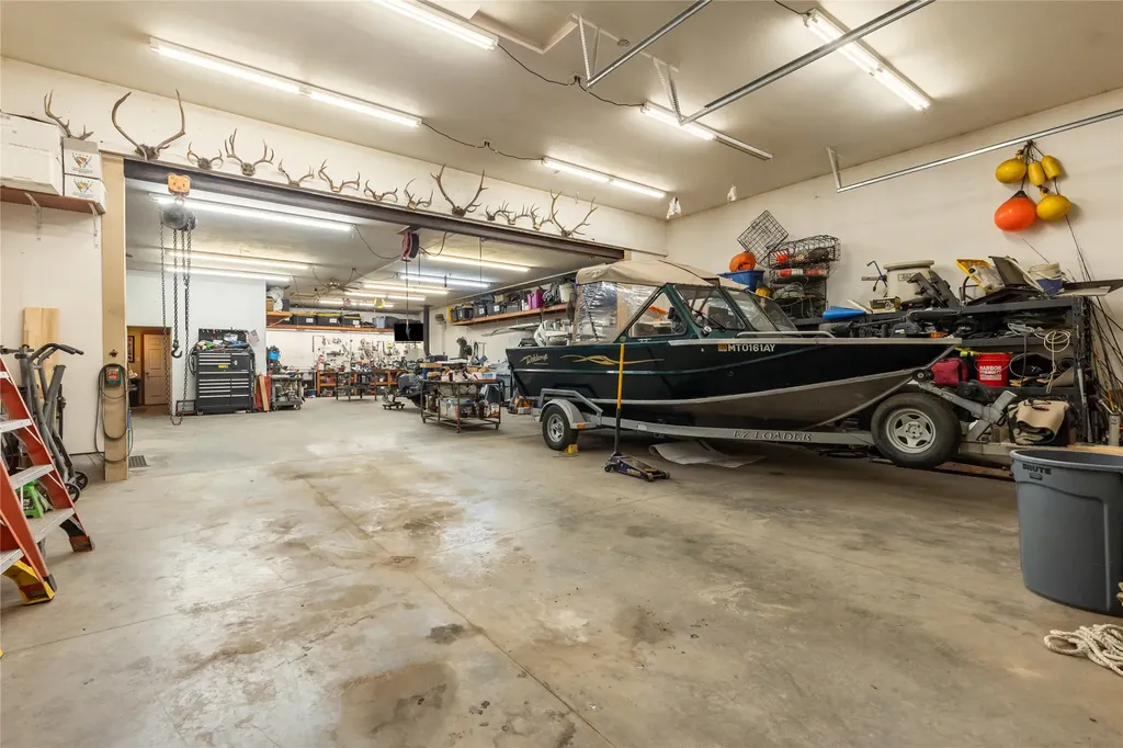 943 Frontage Road Columbia Falls MT 59912