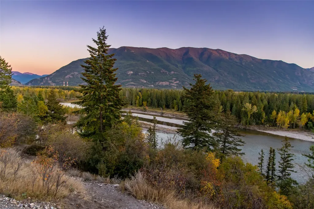 943 Frontage Road Columbia Falls MT 59912