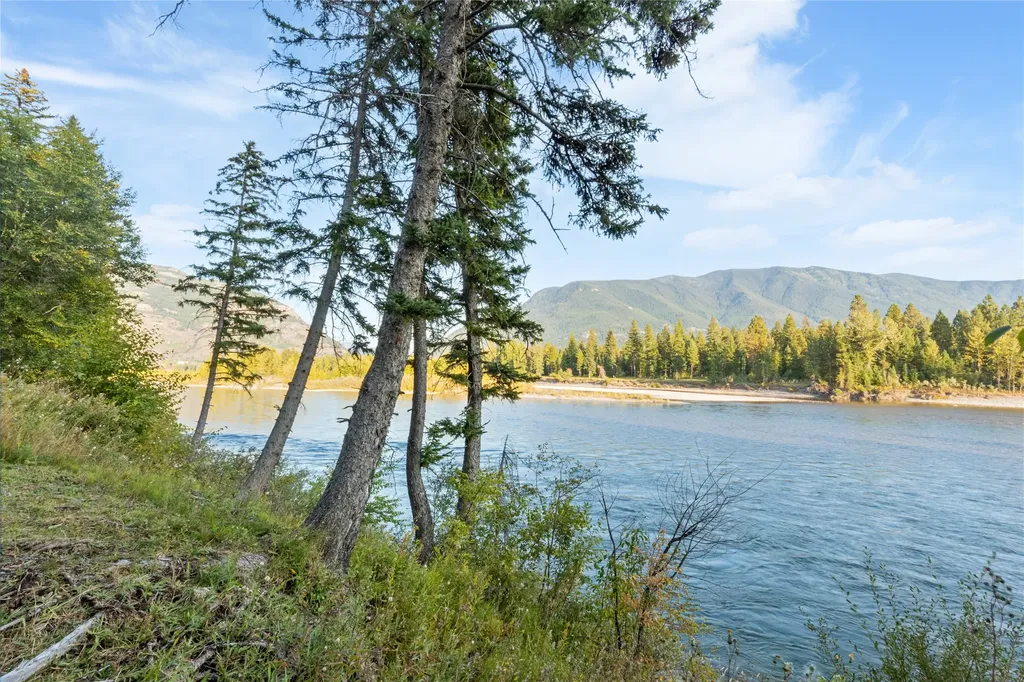943 Frontage Road Columbia Falls MT 59912
