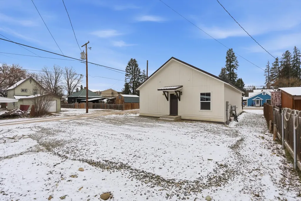 412 W 4th Street Libby MT 59923