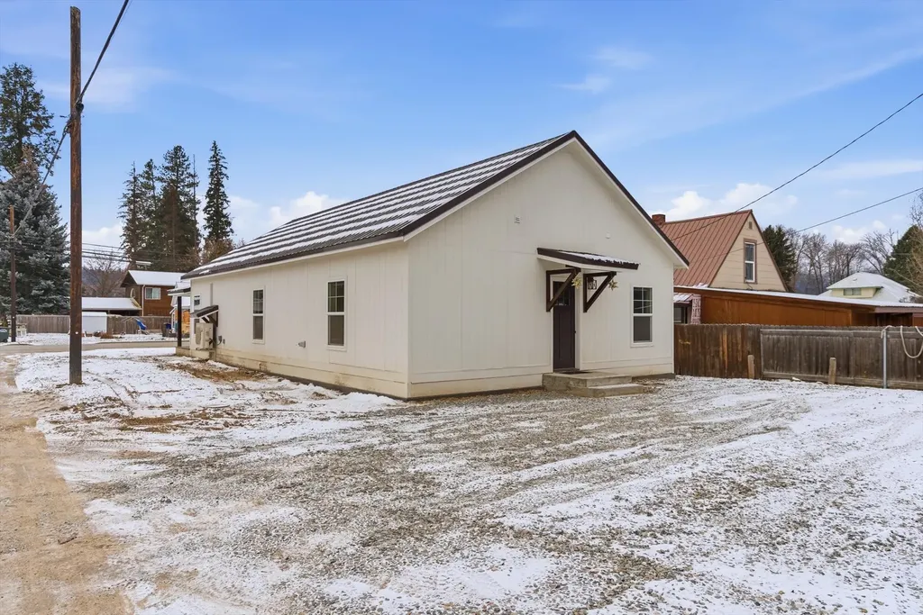 412 W 4th Street Libby MT 59923